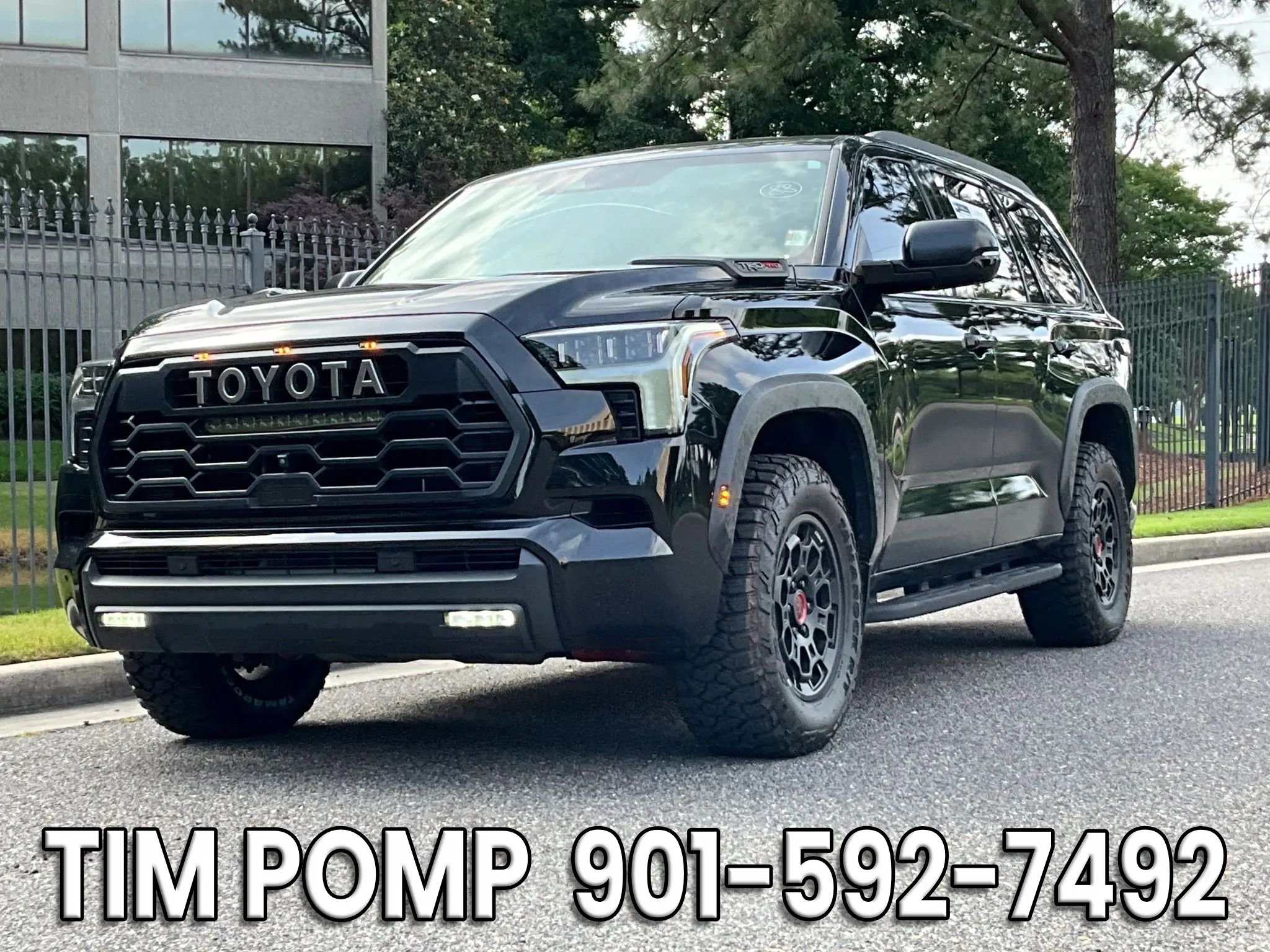 Used 2023 Toyota Sequoia TRD Pro AWD/4WD image 2