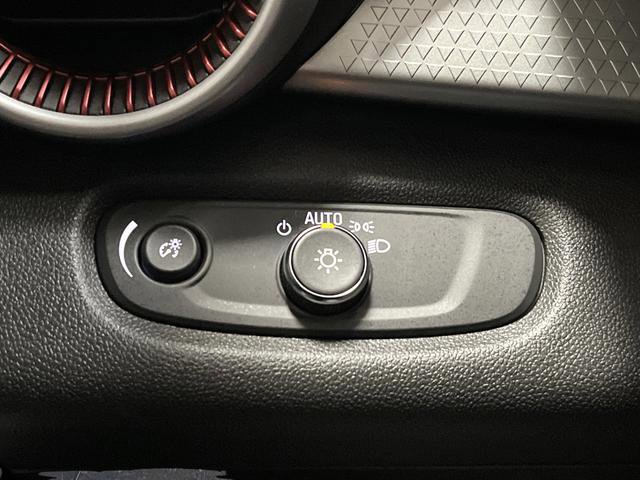 Used 2024 Chevrolet Trax RS w/ Driver Confidence Package image 21