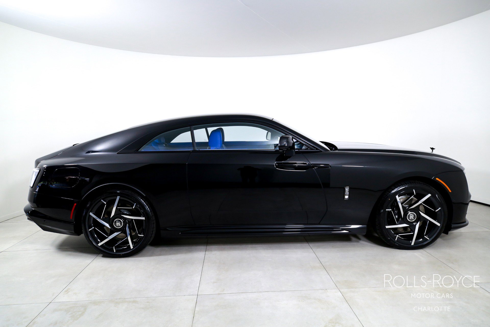 New 2025 Rolls-Royce Spectre Black Badge w/ Spectre Enhancement Package image 10