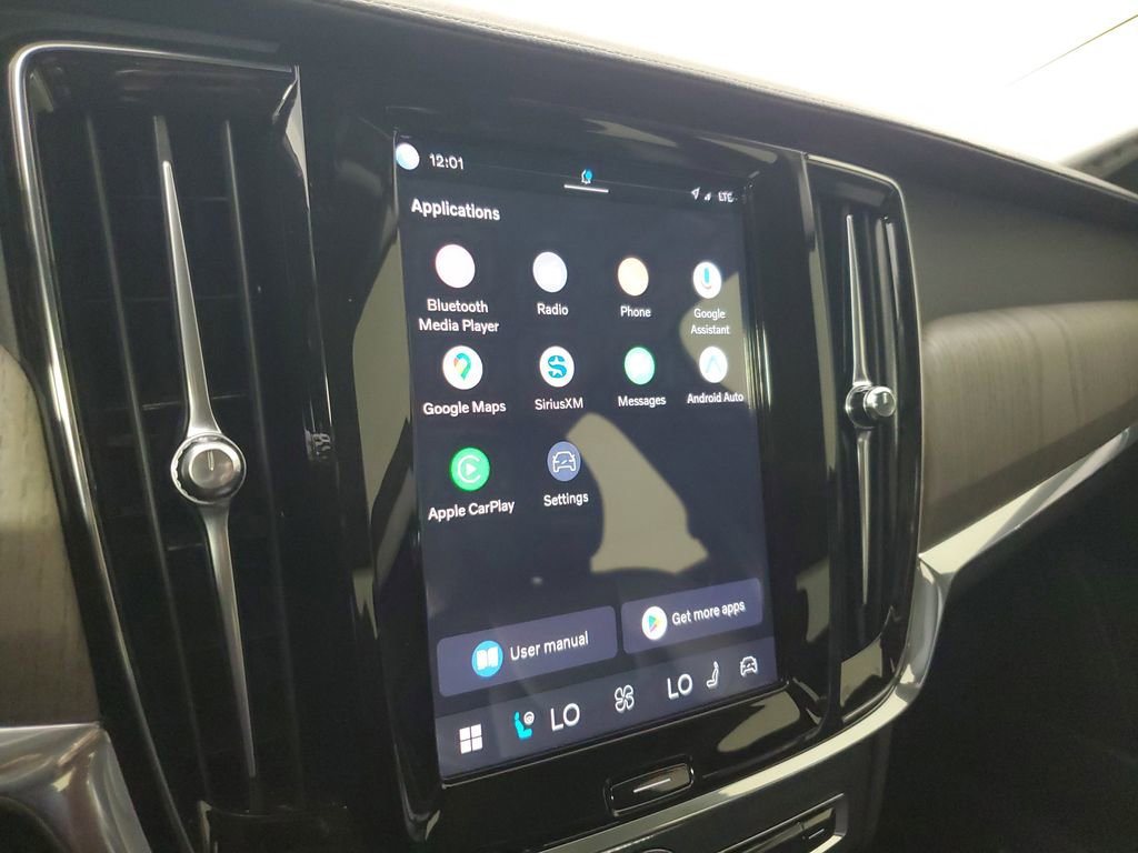 Used 2022 Volvo S90 B6 Inscription w/ Advanced Package image 30