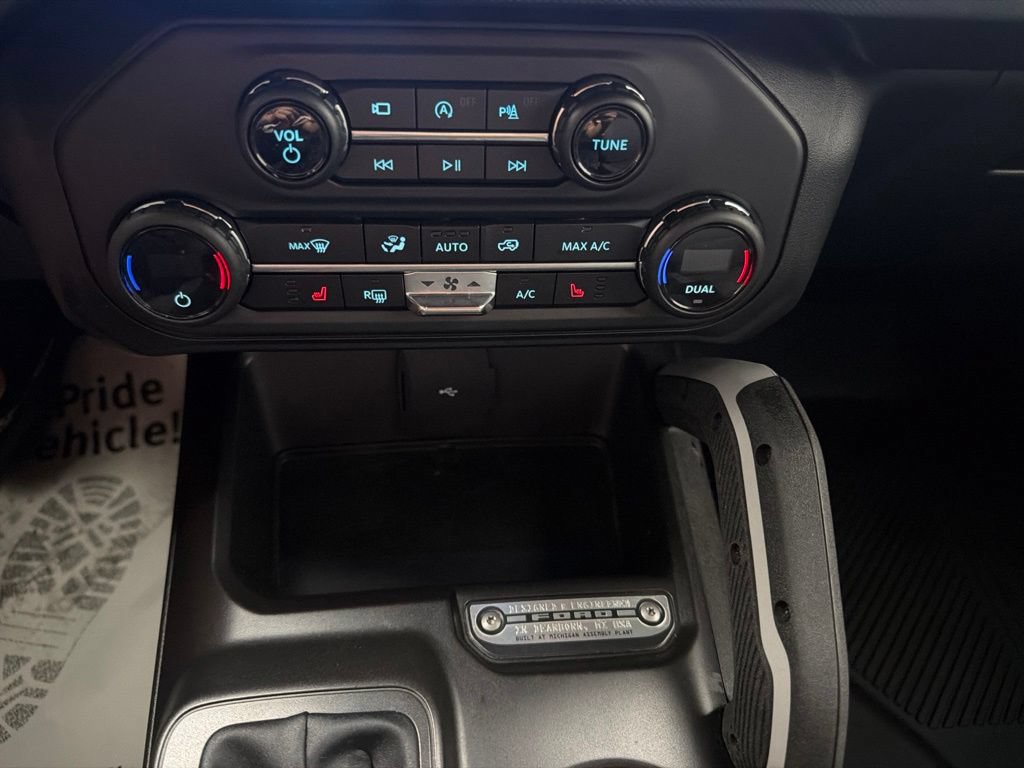 Used 2023 Ford Bronco Outer Banks AWD/4WD image 28