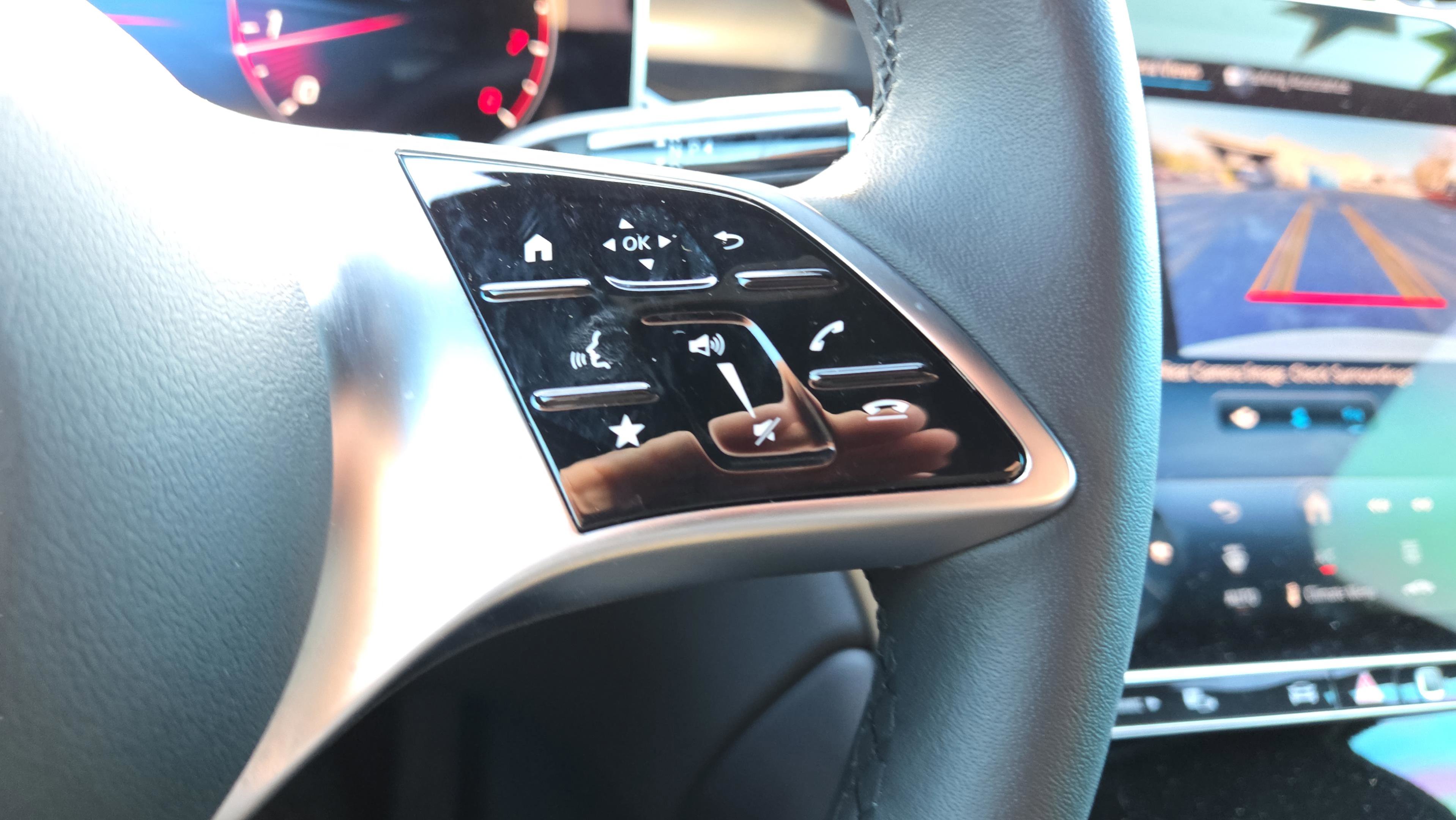 Used 2025 Mercedes-Benz GLC 300 image 15