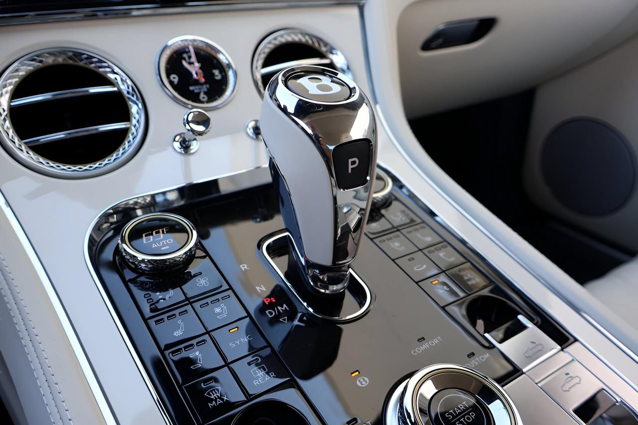 Used 2026 Bentley Continental GTC AWD/4WD image 32