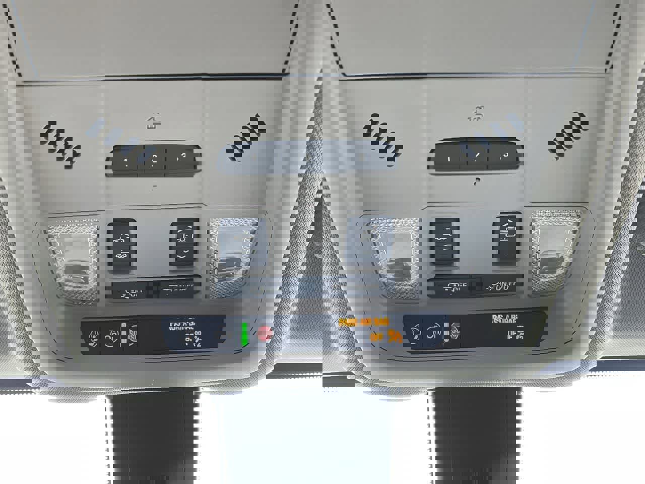 Used 2023 Chevrolet Equinox Premier image 33