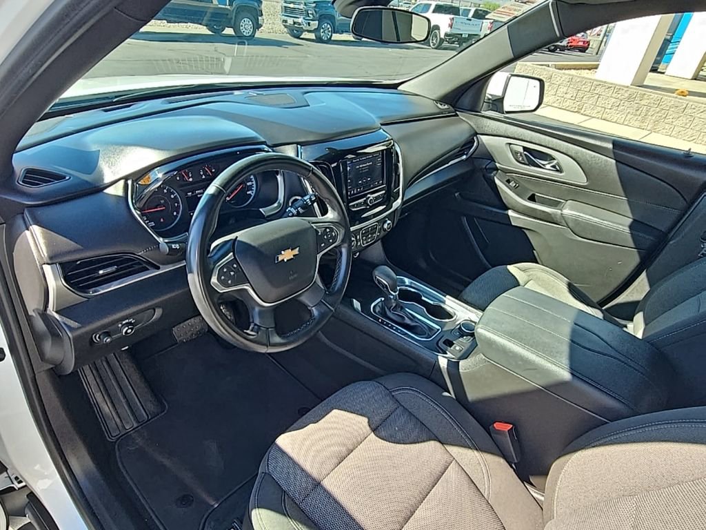 Used 2023 Chevrolet Traverse LT image 15