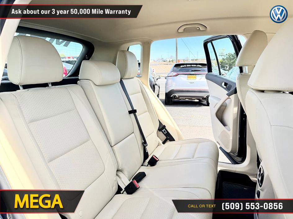 Used 2016 Volkswagen Tiguan S image 18