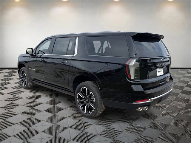 New 2026 Chevrolet Suburban Premier image 3