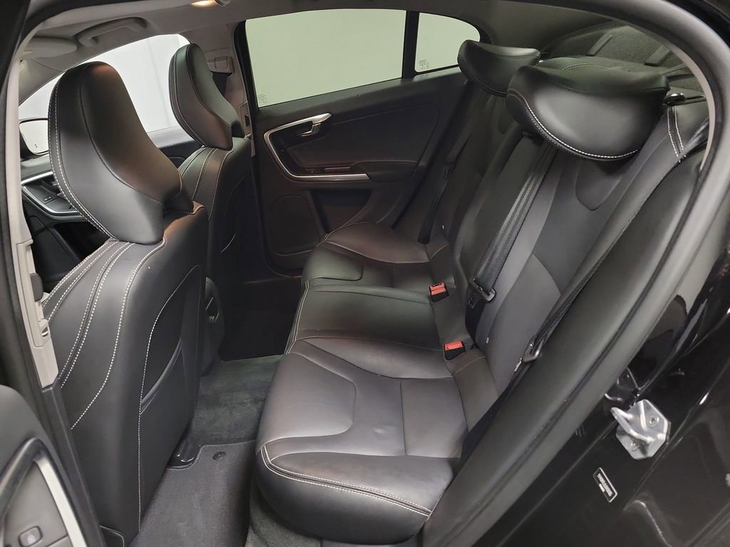 Used 2018 Volvo S60 T5 Dynamic w/ Vision Package image 23