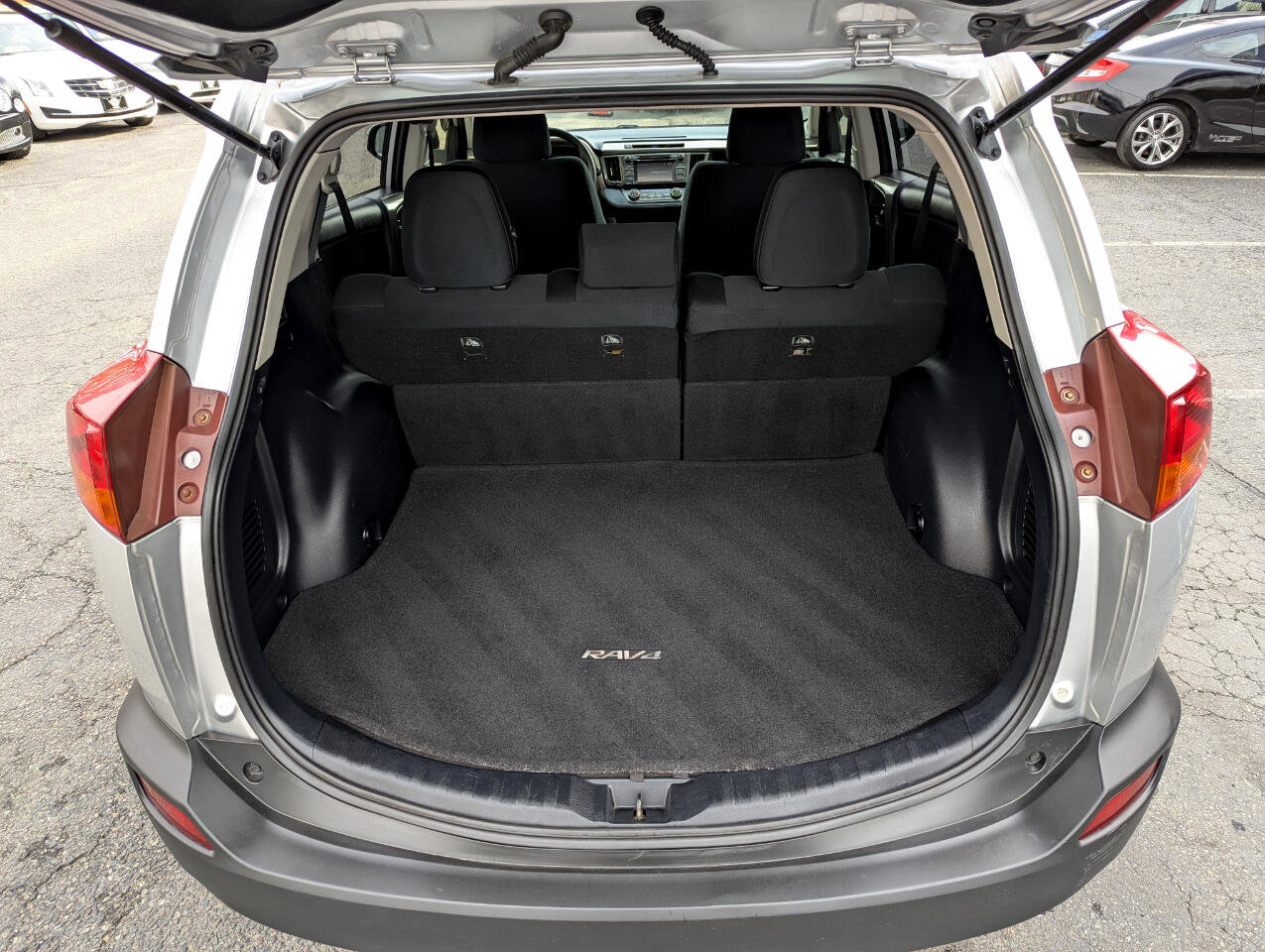 Used 2015 Toyota RAV4 XLE image 44