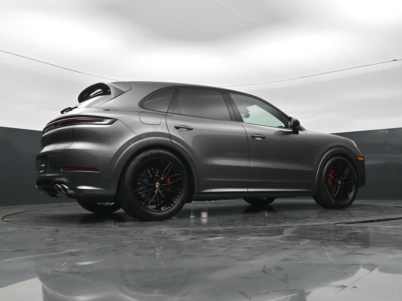Used 2026 Porsche Cayenne S AWD/4WD image 42