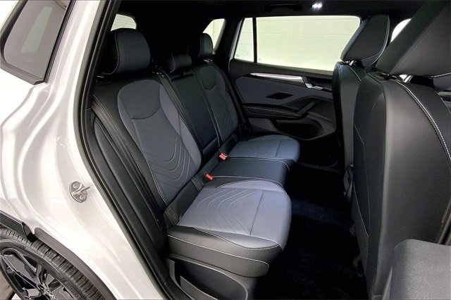 New 2026 Volkswagen Tiguan SE R-Line image 10