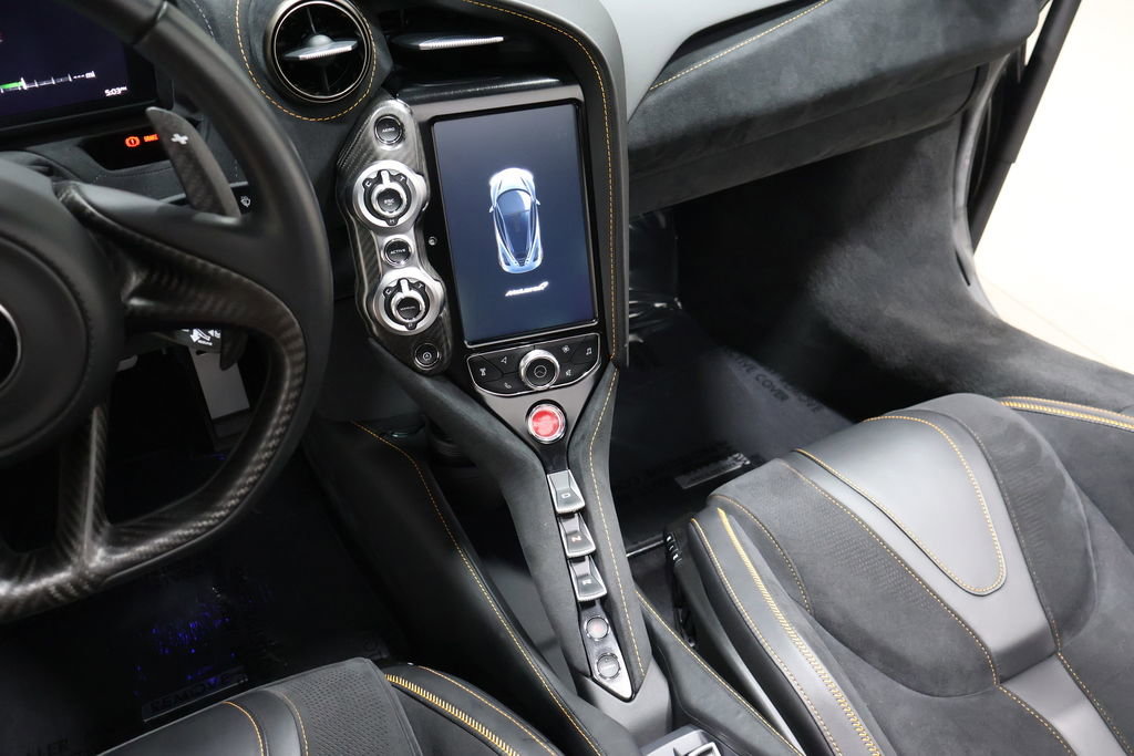 Used 2020 McLaren 720S Spider image 42