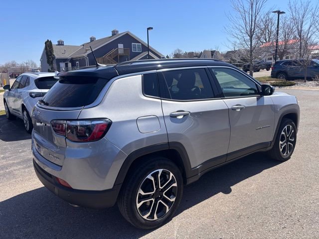 Used 2022 Jeep Compass Limited AWD/4WD image 4