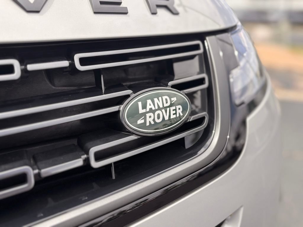 New 2026 Land Rover Range Rover Evoque Dynamic SE AWD/4WD image 16