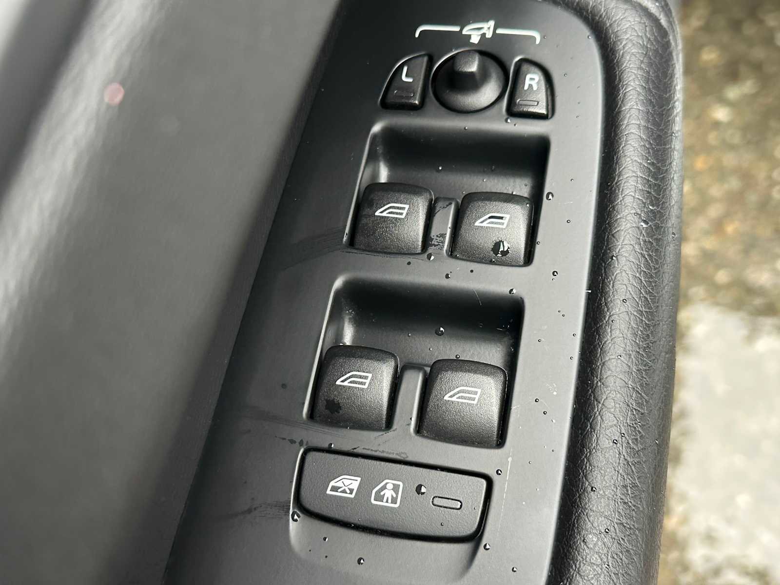 Used 2020 Volvo XC60 T5 Momentum image 21