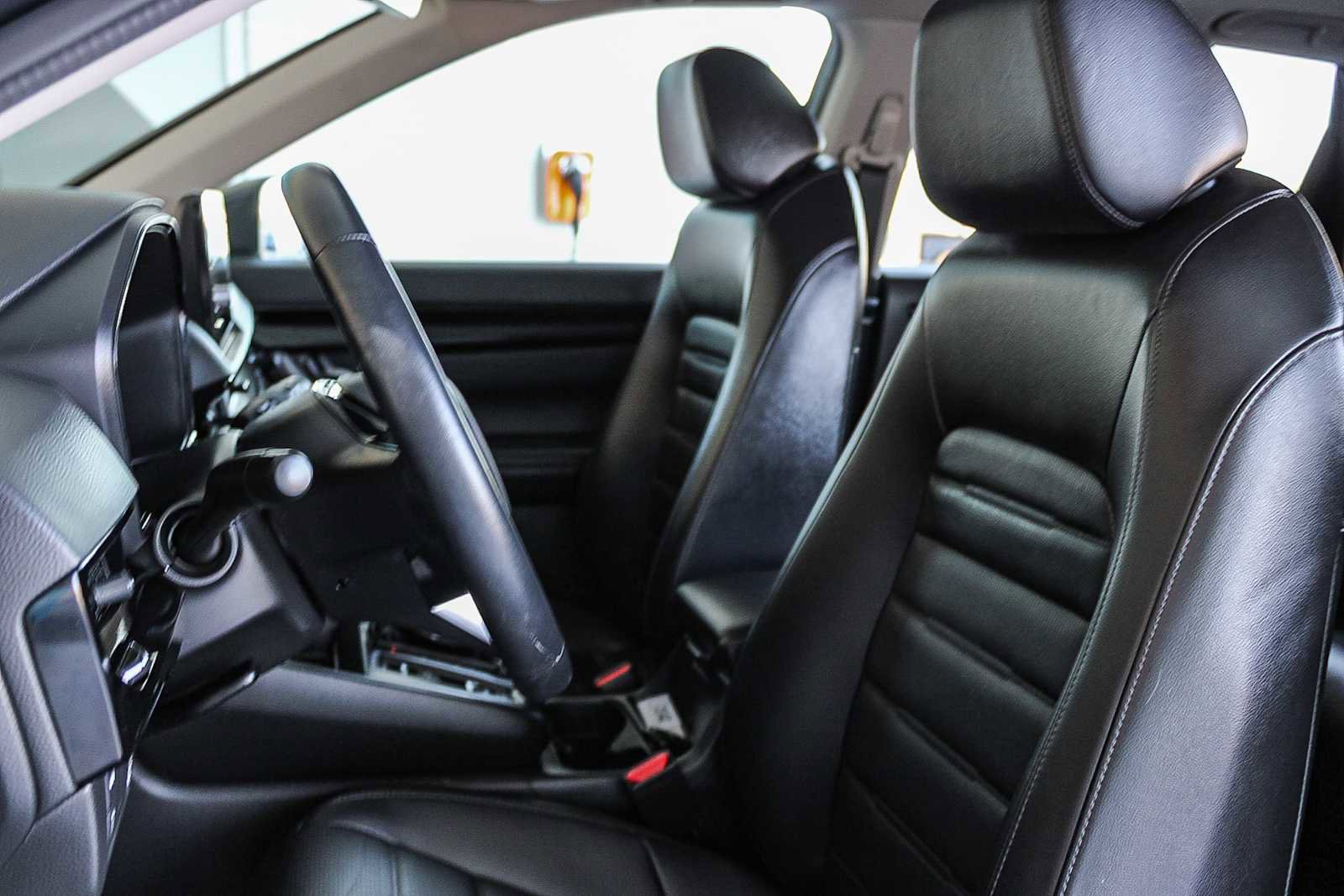 Used 2025 Honda CR-V EX-L image 17