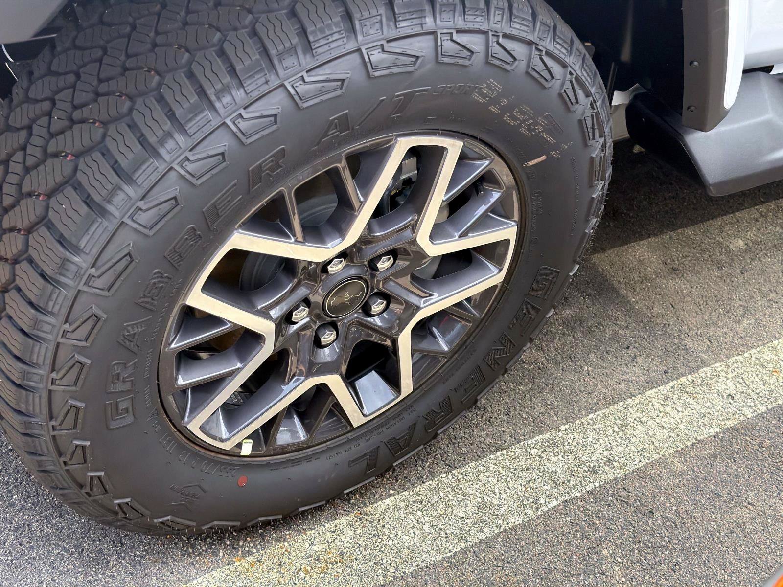 New 2026 Jeep Wrangler Unlimited Sahara AWD/4WD image 5