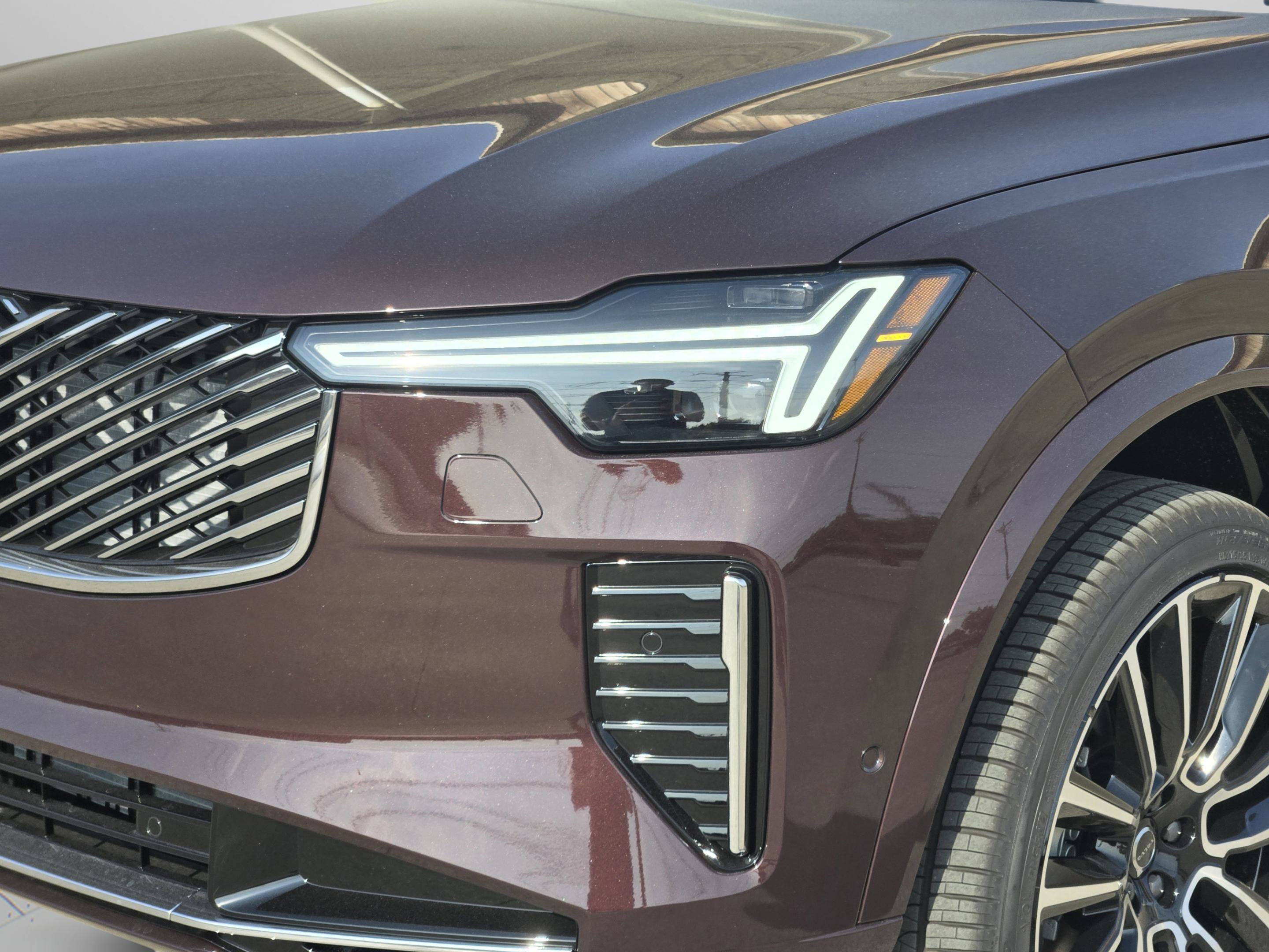 New 2026 Volvo XC90 B5 Ultra w/ Protection Package Premier AWD/4WD image 11