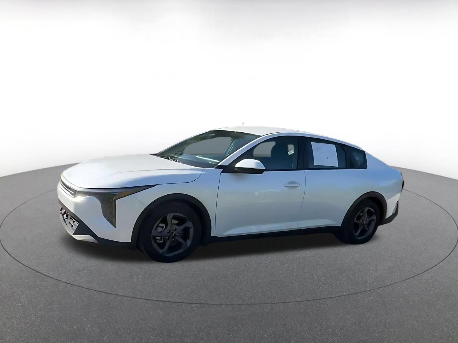 Used 2025 Kia K4 FWD image 8