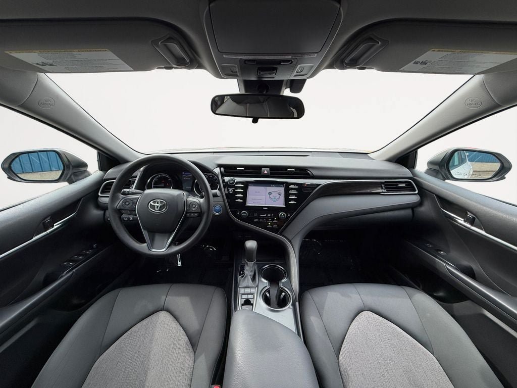 Used 2020 Toyota Camry LE FWD image 11