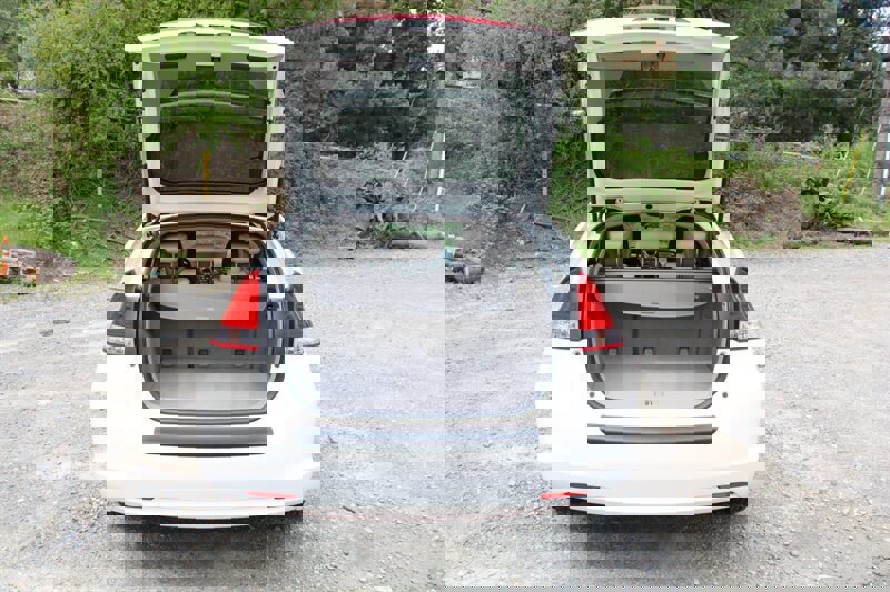 Used 2011 Honda Insight LX image 15