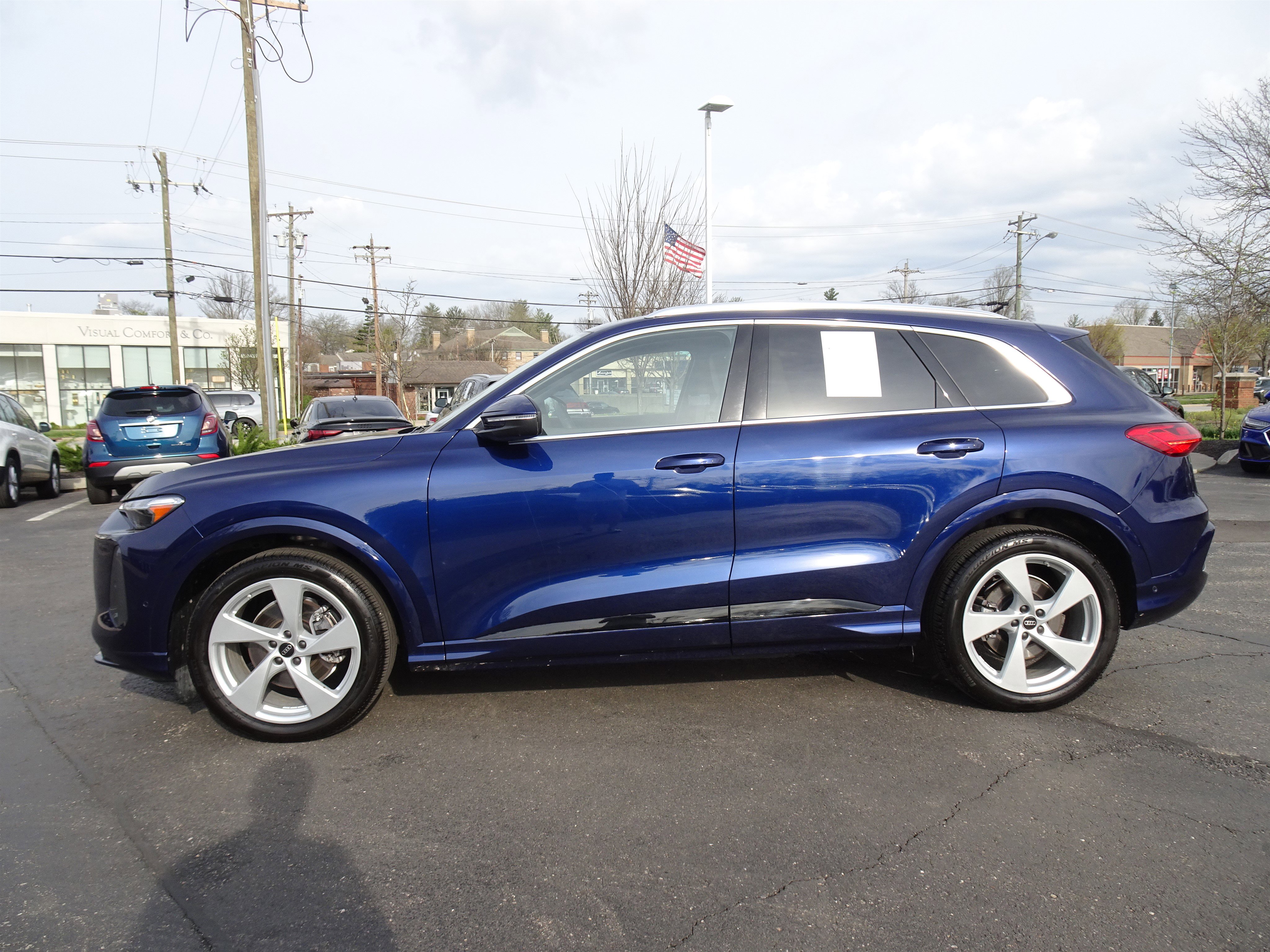 Certified 2025 Audi Q5 Prestige image 2