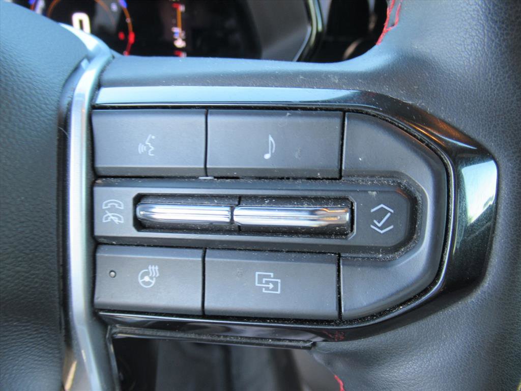 Used 2023 Chevrolet Colorado Z71 w/ Z71 Convenience Package 2 image 25