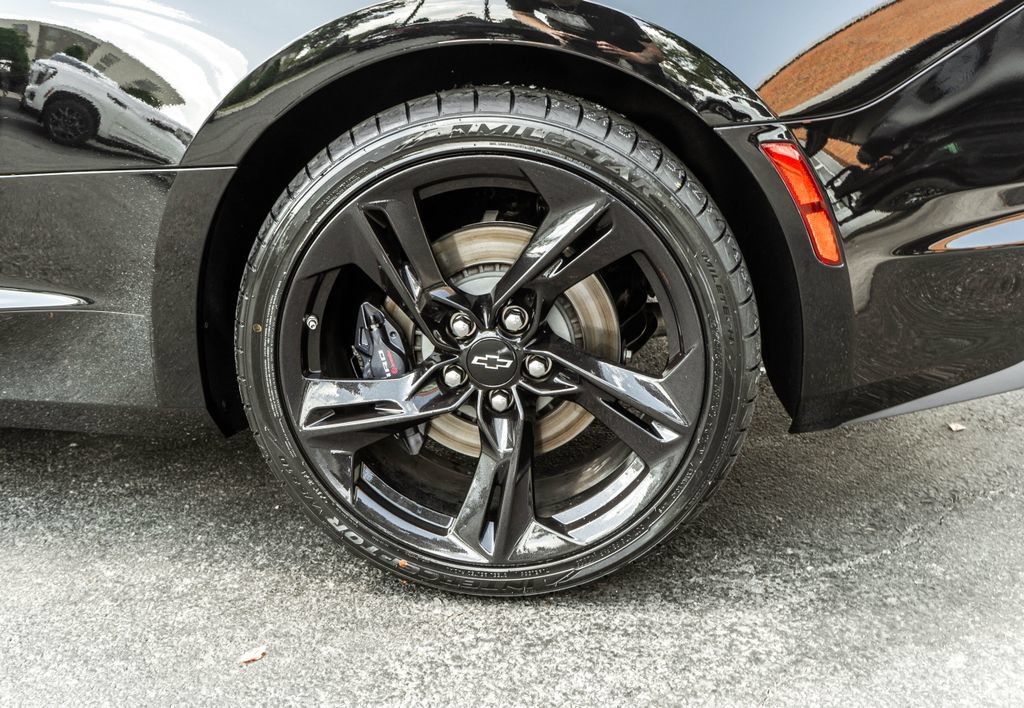 Used 2022 Chevrolet Camaro SS RWD image 30
