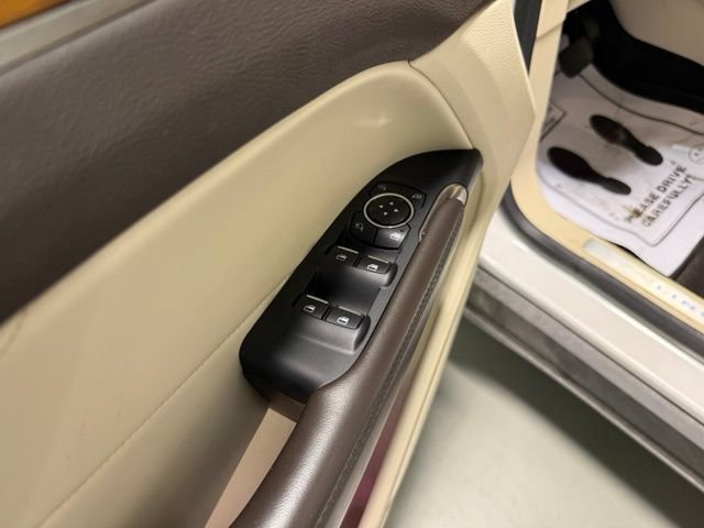 Used 2015 Lincoln MKC AWD w/ Equipment Group 102A Reserve image 13
