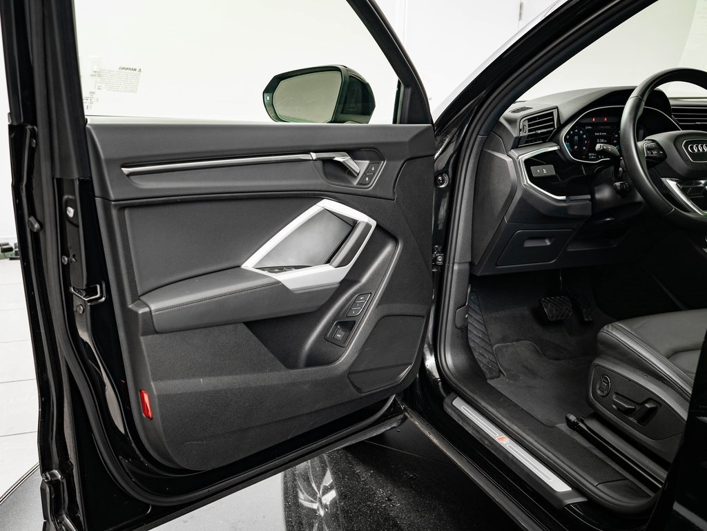 Certified 2024 Audi Q3 2.0T Premium w/ Convenience Package image 27
