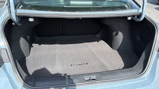 New 2026 Nissan Sentra SR w/ Floor Mat Package FWD image 13