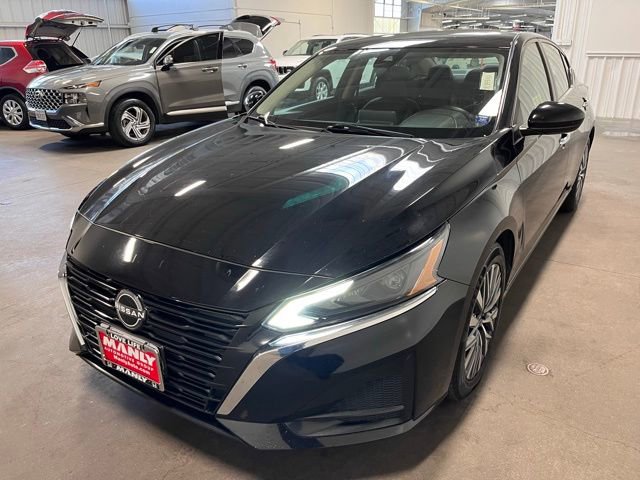 Used 2023 Nissan Altima 2.5 SV image 7