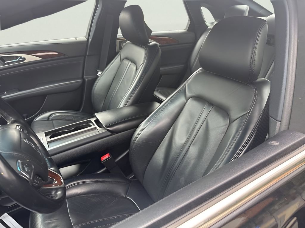 Used 2019 Lincoln MKZ Reserve w/ Luxury Package image 12