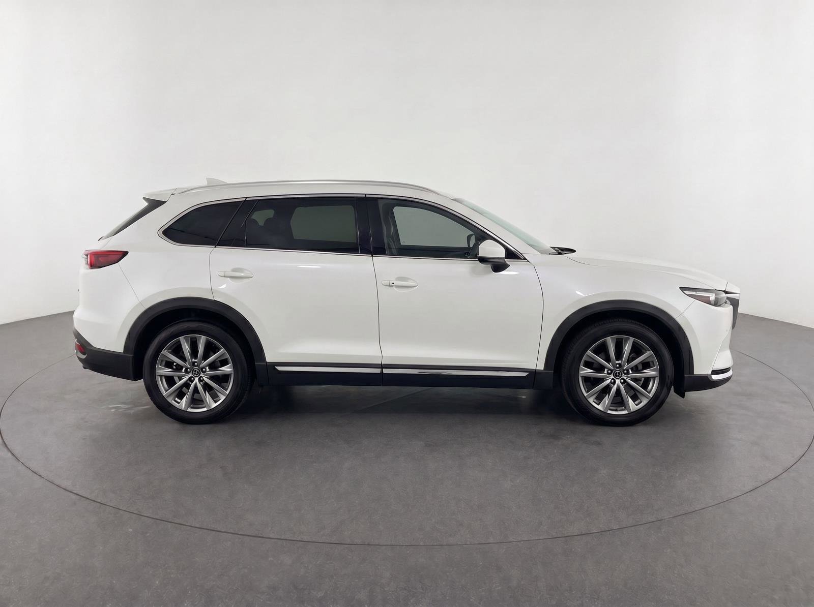 Used 2018 MAZDA CX-9 Grand Touring FWD image 8