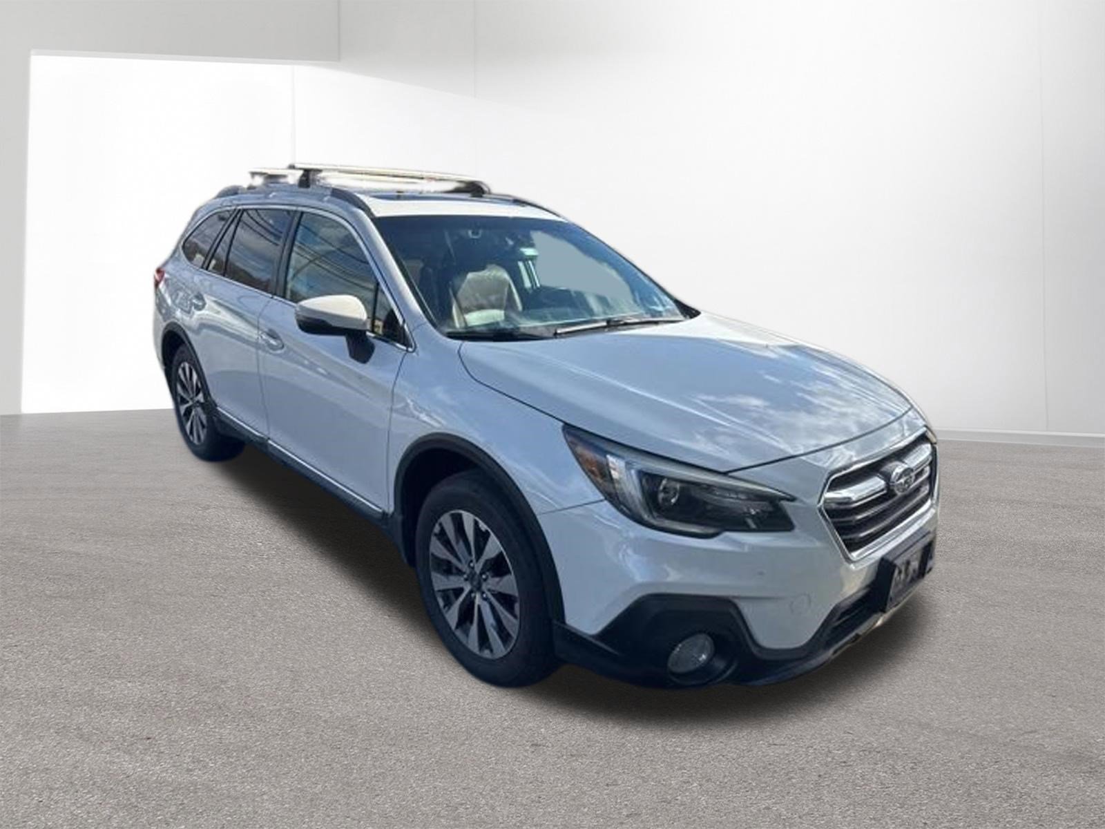 Used 2019 Subaru Outback 2.5i Touring w/ Popular Package #3A image 4