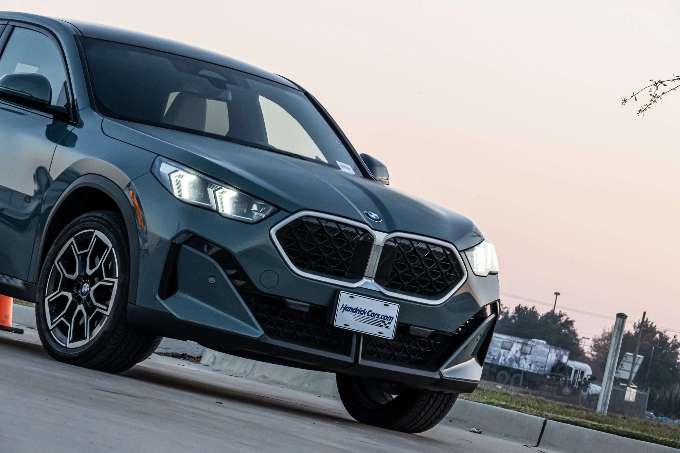 Certified 2024 BMW X2 xDrive28i image 5