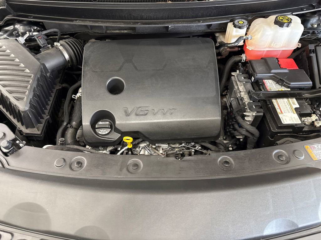 Used 2024 Buick Enclave Premium image 13