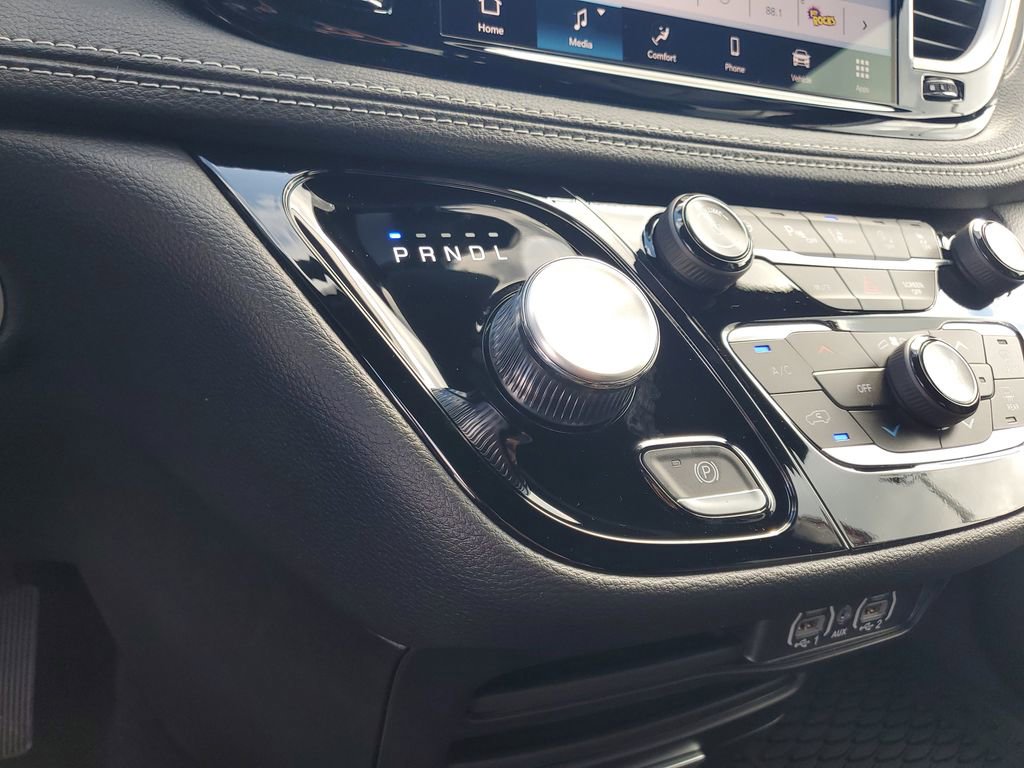 New 2025 Chrysler Pacifica Select FWD image 19