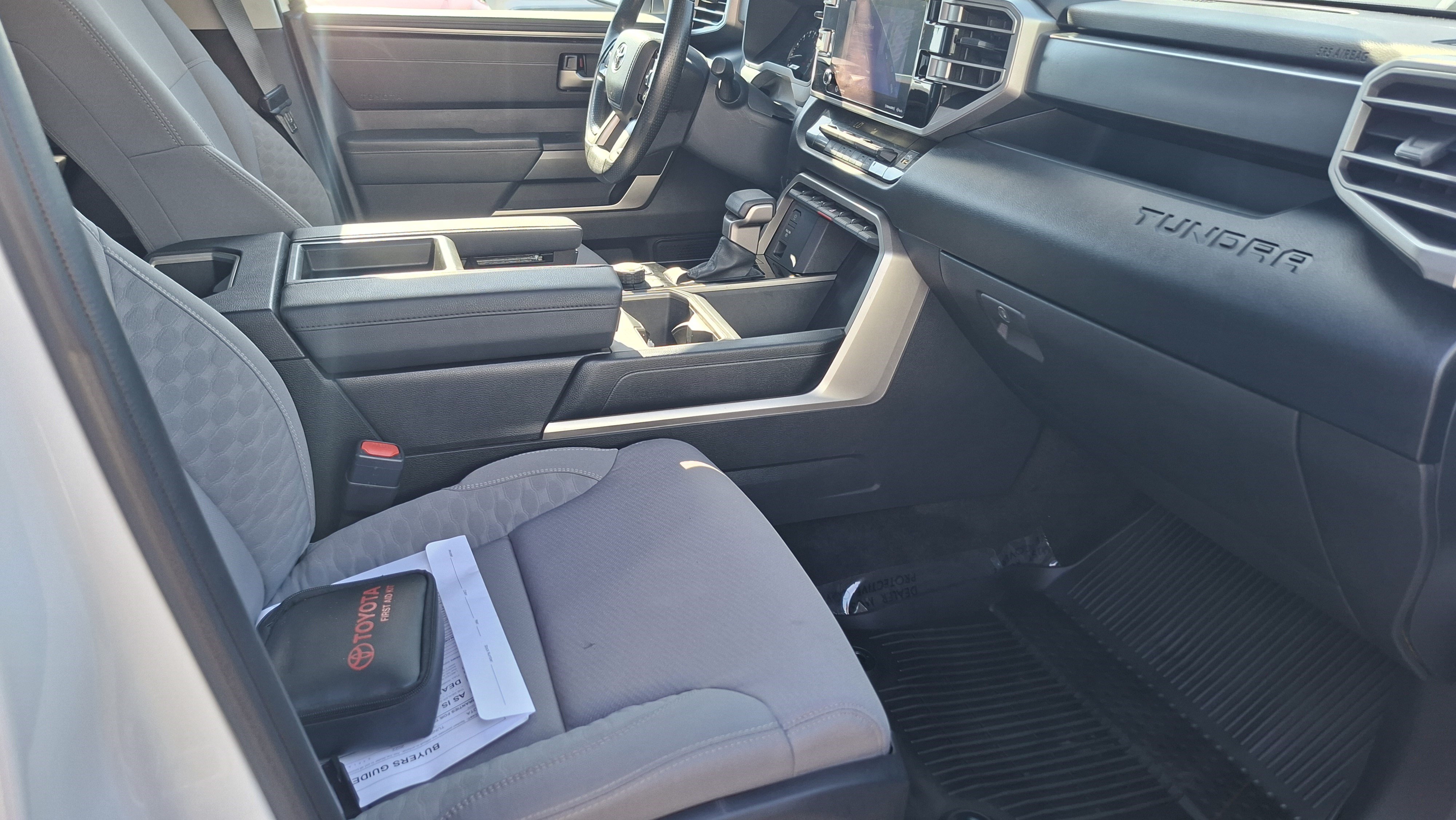 Used 2022 Toyota Tundra SR5 AWD/4WD image 23