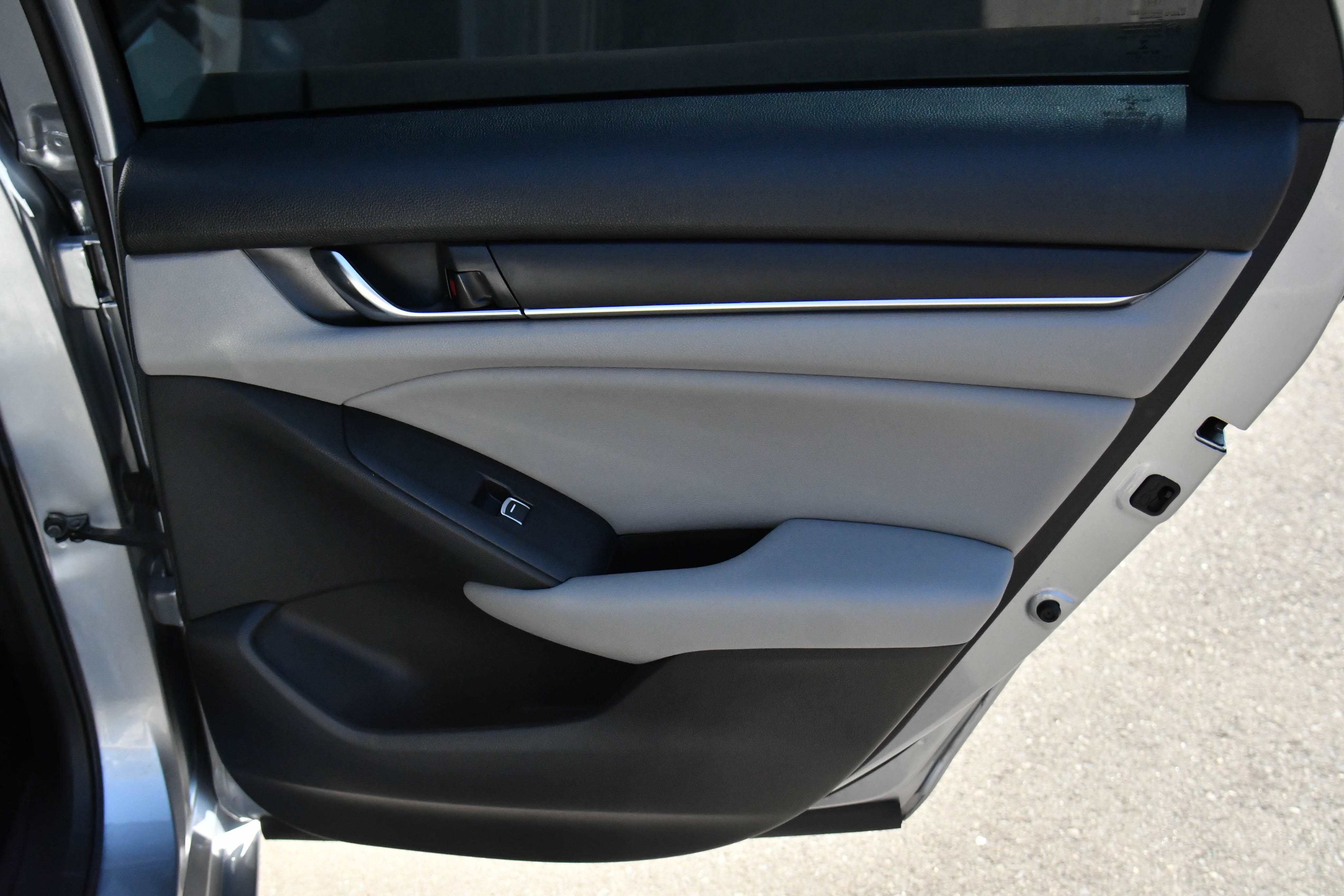 Used 2020 Honda Accord LX image 37