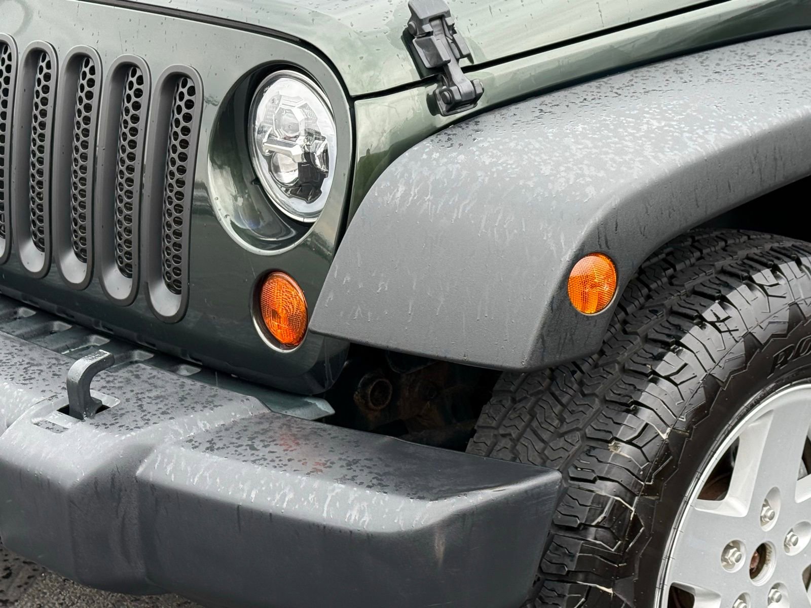 Used 2010 Jeep Wrangler Unlimited Sport image 9