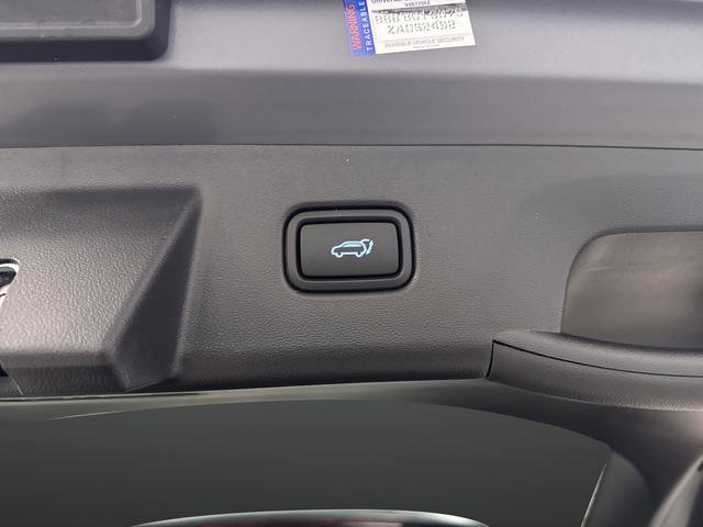 Used 2025 Hyundai Tucson Limited image 16