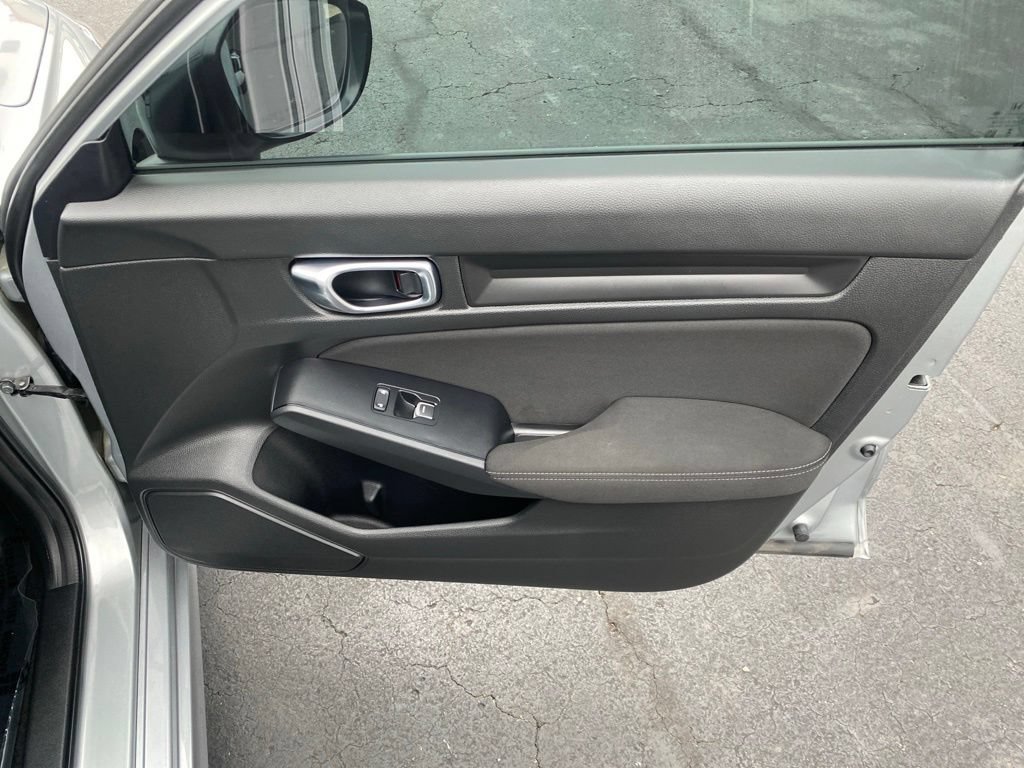Used 2025 Honda Civic Sport image 34