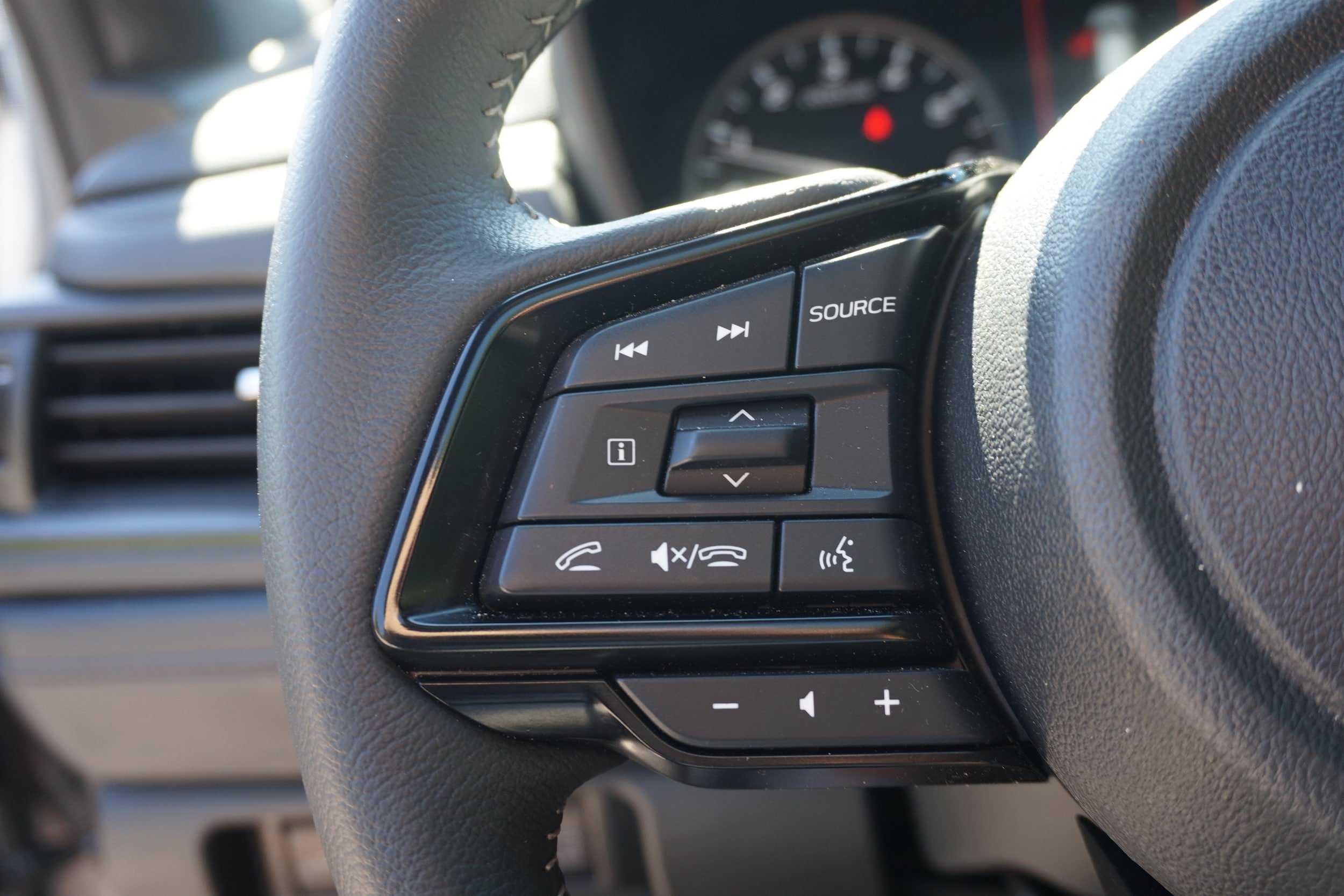 Used 2026 Subaru Forester Premium AWD/4WD image 18