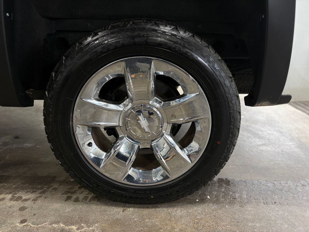 Used 2014 Chevrolet Silverado 1500 LTZ w/ LTZ Plus Package image 36