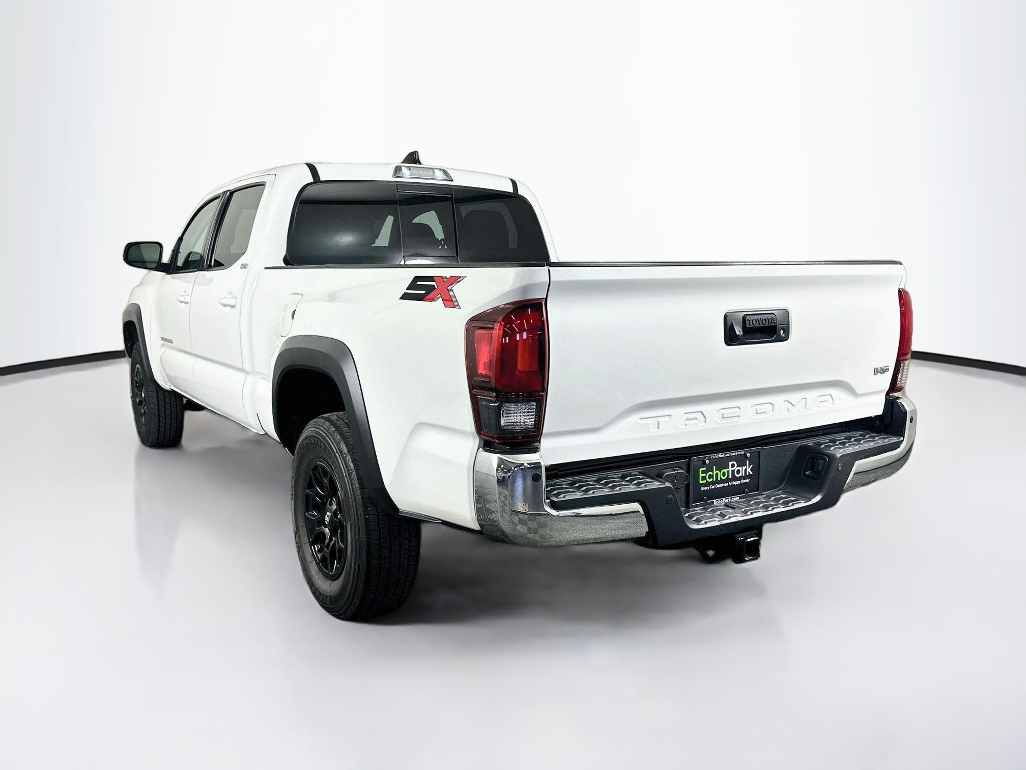 Used 2023 Toyota Tacoma SR5 RWD image 5