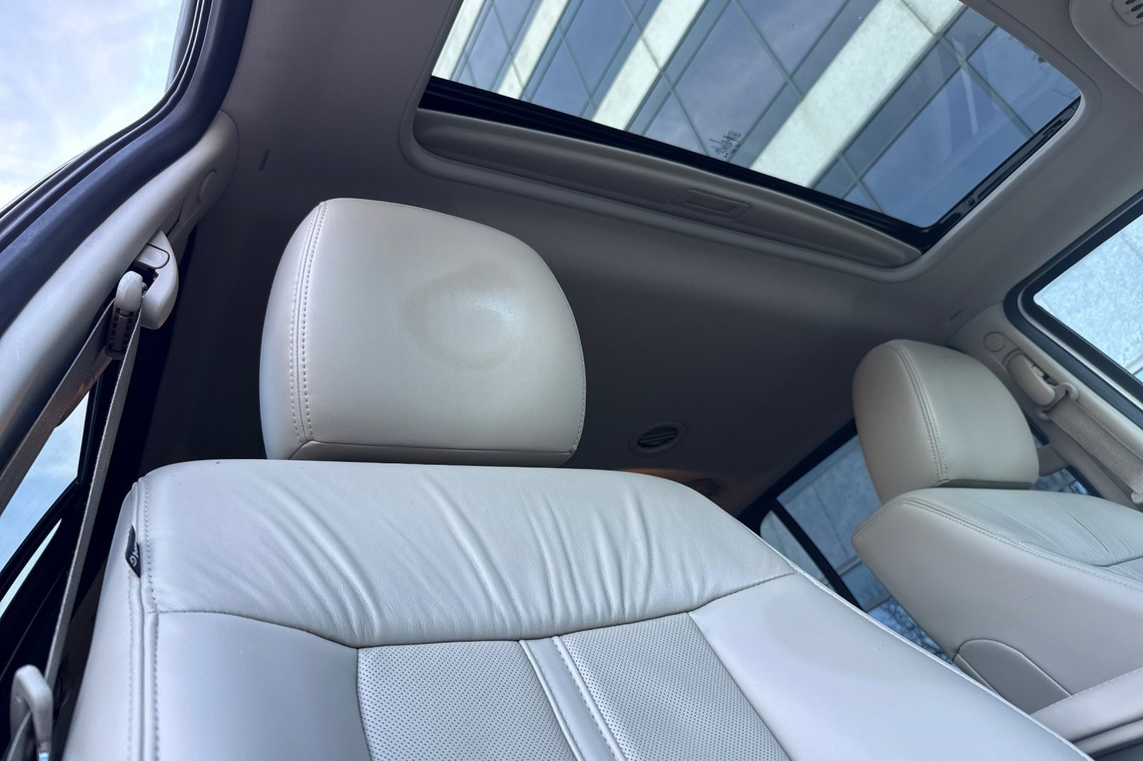 Used 2017 Lincoln Navigator Select image 20