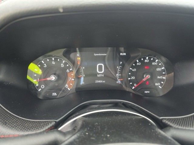 Used 2025 Jeep Compass Trailhawk image 13