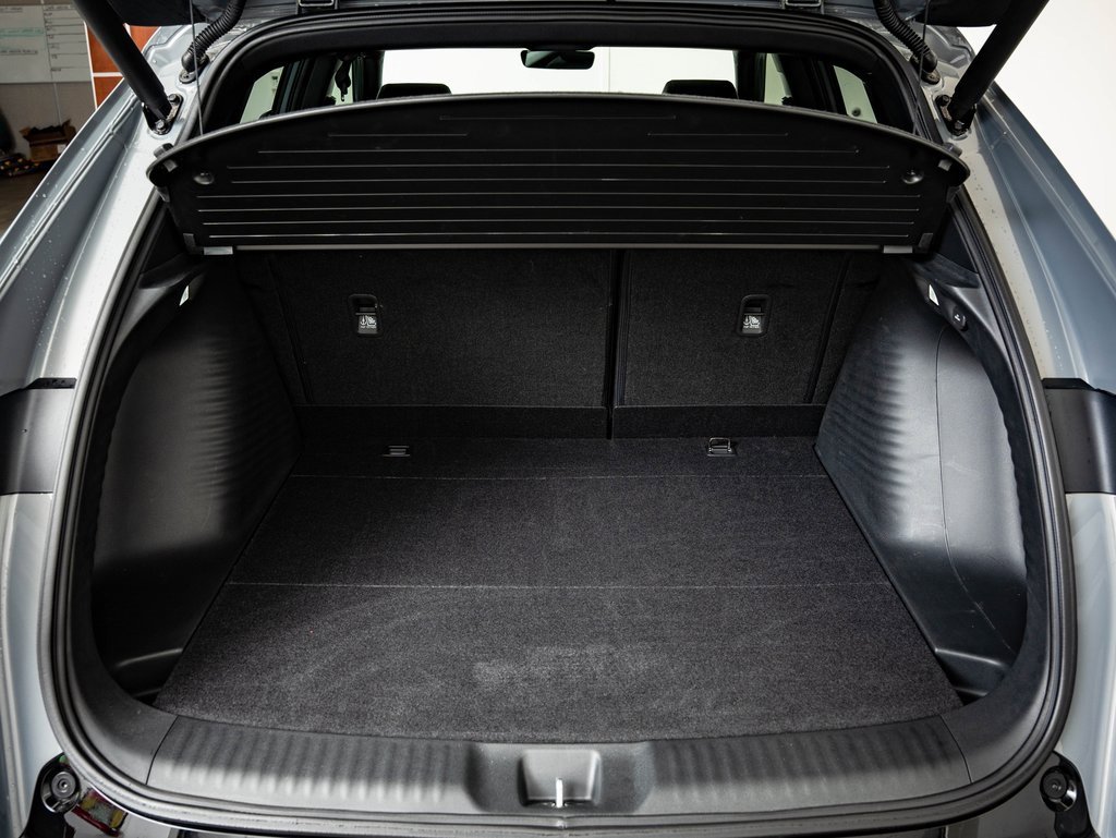 Certified 2025 Acura ADX A-Spec image 18