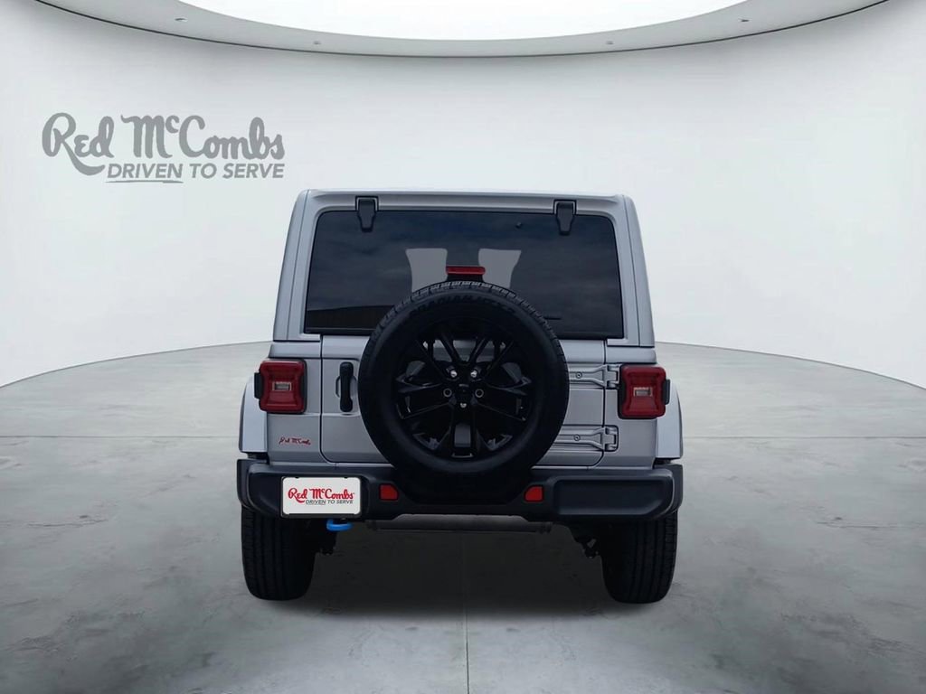 Used 2024 Jeep Wrangler Unlimited Sahara w/ Technology Group AWD/4WD image 4